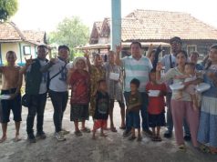 Bersama Pijar ,EDUAR ,SE Bagikan Makan Siang Gratis Ke Warga Bumi Ayu Tanah Abang