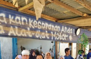 Berbagi Kebaikan, Tim JEDAR Bagikan Ribuan Nasi Hangat di Jumat Berkah Buat Warga