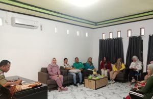 KUNGKER Tim Puskesmas Sugihwaras Ke Desa Marga Mulia Membahas Kemajuan Serta Lomba Posyandu Tingkat Kabupaten Muara Enim
