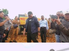 Wali Kota Prabumulih Dampingi Gubernur Sumatera Selatan Tinjau Jembatan di Jalan Tanggamus